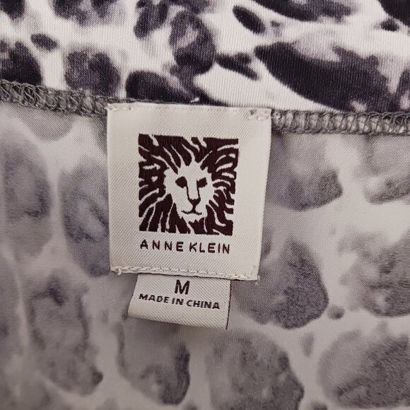 Anne Klein Womens Short Sleeve Pullover Top Black White Animal Print Size Medium - Picture 3 of 6